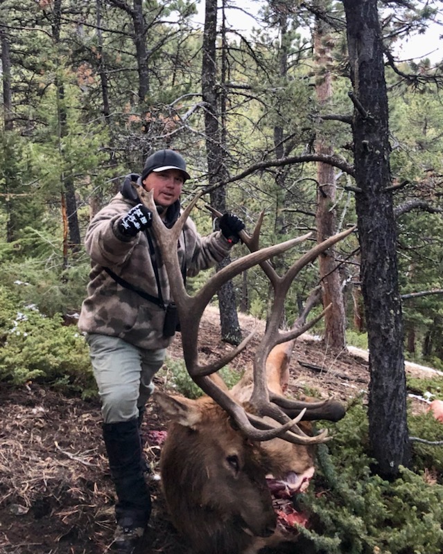 Elk Hunting at Cliffhanger in near Sheridan, Wyoming